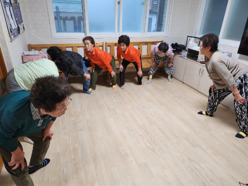 2 찾아가는 어르신 100세 건강교실2.jpeg