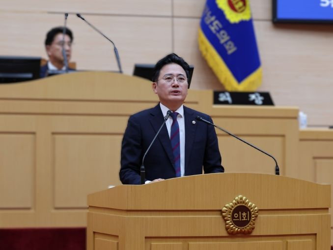 진호건 의원이 지난 5월 9일(금) 제390회 임시회 제2차 본회의에서 5분 자유발언을 하고 있다.