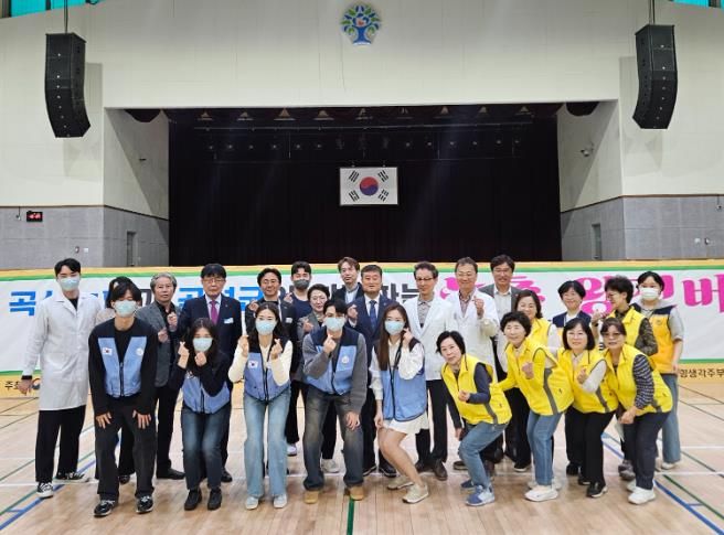 곡성군 농촌 어르신 위한 ‘왕진버스’ 의료서비스 제공