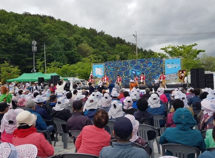 제53회 어버이날 기념 경로위안행사 개최