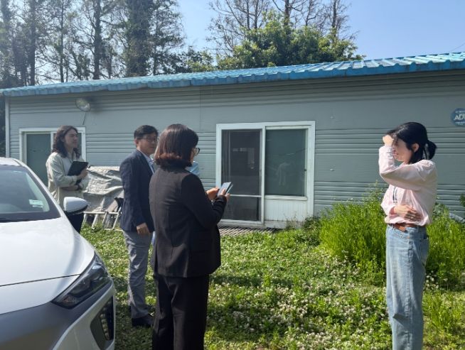 현원돈 제주시 부시장, 가정의 달 맞아 주거 취약가구 위문