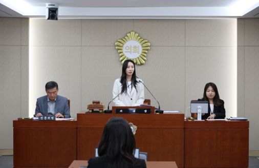 예산결산특별위원회 구성, 윤정회 위원장 · 권두성 부위원장