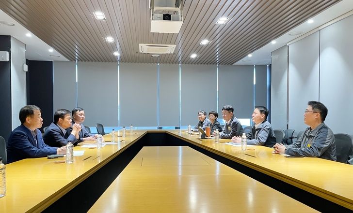 이학수 정읍시장, SK넥실리스 현장 방문…“기업 애로 해결 총력”