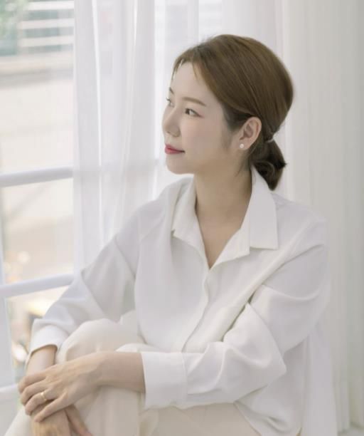 김지윤 작가