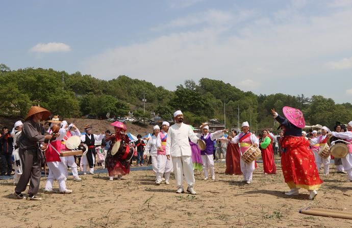 충주시 '목계나루 뱃소리' 택견과 함께 울려 퍼진다!