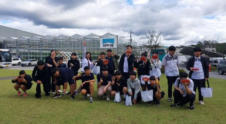 진천교육지원청, 특수교육대상자 대상 미래형 농업 ‘스마트팜’ 진로직업 체험 실시