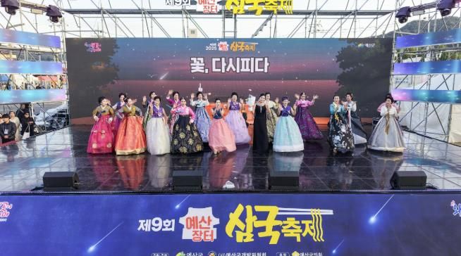 시니어모델 패션쇼 모습