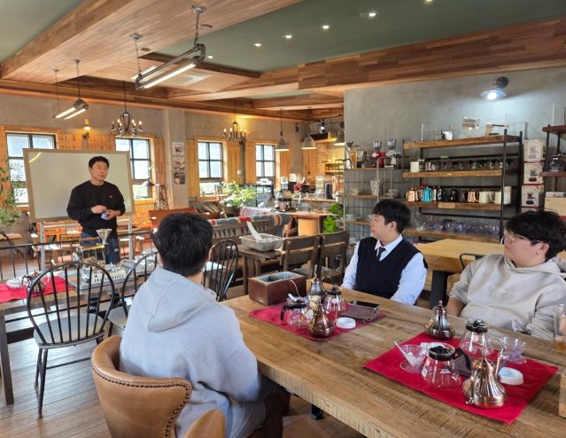 위기 프로그램 ‘나를 담아 다채롭게, 움트다.’ 운영