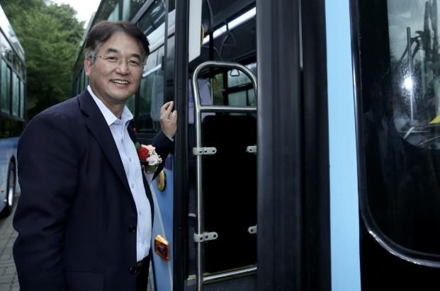 N002 누리버스 개통식에 참석한 이동환 고양특례시장