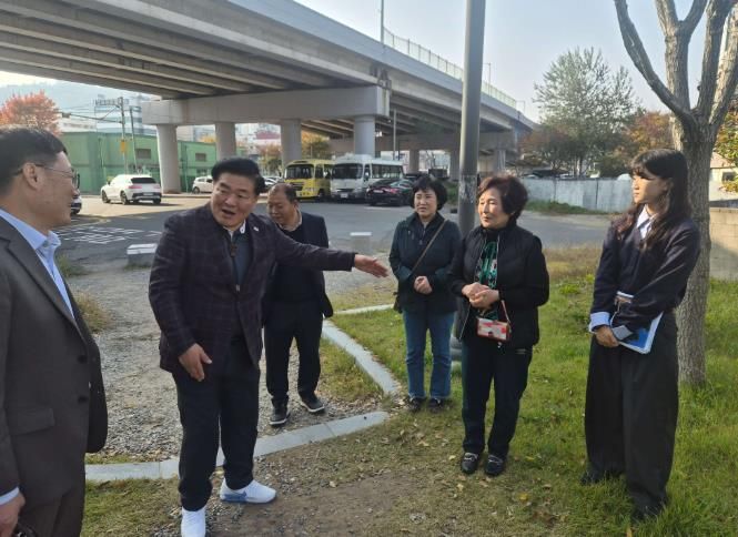 목포시의회 김관호 의원, 이로동 도시가스 미보급 지역 및 웰빙공원 현장 점검 실시
