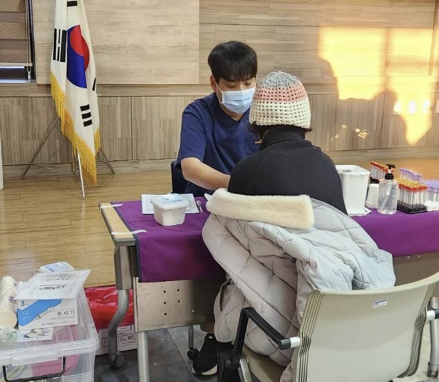 금산군 이동 건강검진 모습