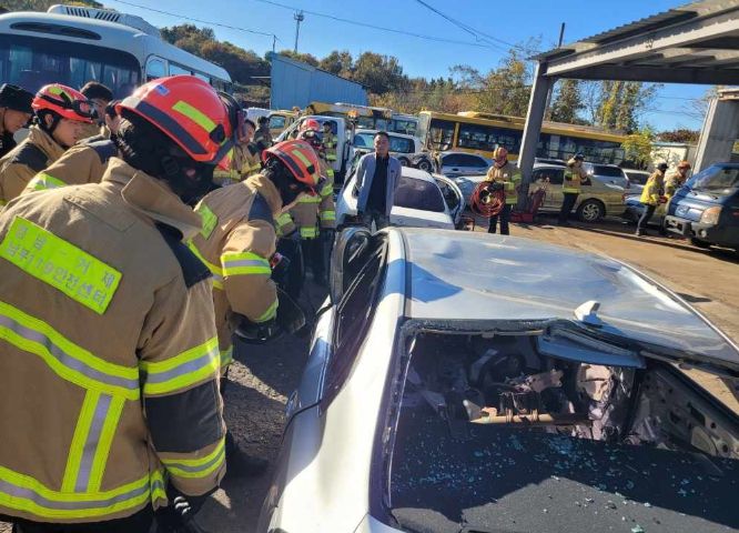 차량 잠금장치 개방 특별구조훈련