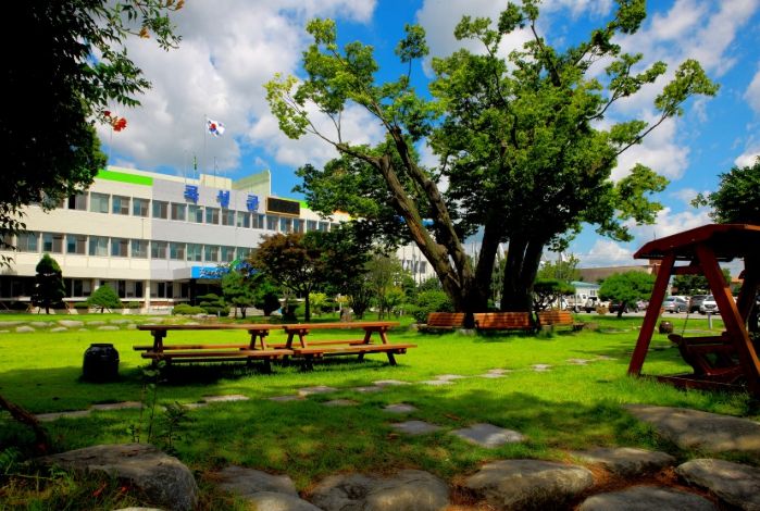 1. 곡성군청 청사