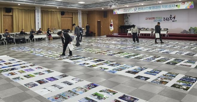 작품 심사 현장