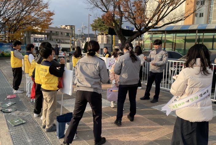 아동권리 캠페인 진행 사진