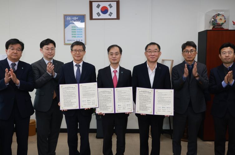 충북 중소기업 지원사업 데이터 서비스 활용 업무협약