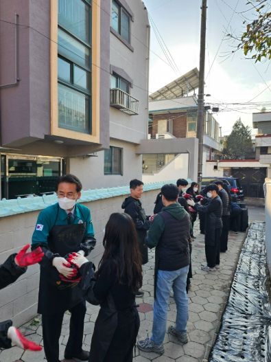 청주교육지원청 노사 공동의 따뜻한 손길