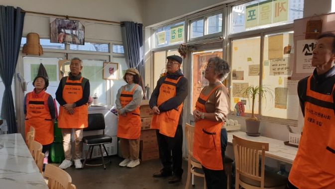 연수구 송도4동 통장자율회, 무료급식소 배식 봉사로 이웃사랑