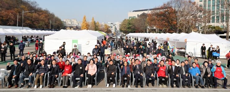 ‘2025 소래찬 김장한마당’후원자들과 따뜻한 나눔