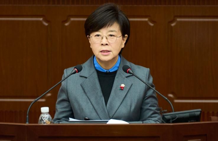 대전 서구의회, 손도선·최미자 의원 '고령자 등 교통약자를 위한 보행신호 자동연장시스템 도입 건의안' 채택