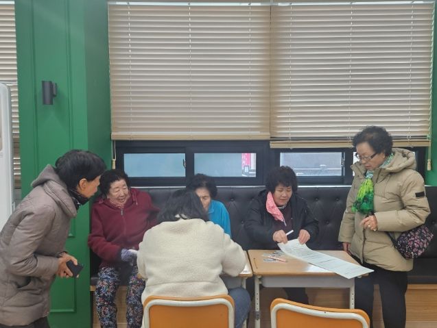 태백시 황연동, 찾아가는'어르신 버스 무료 이용 신청서 접수'