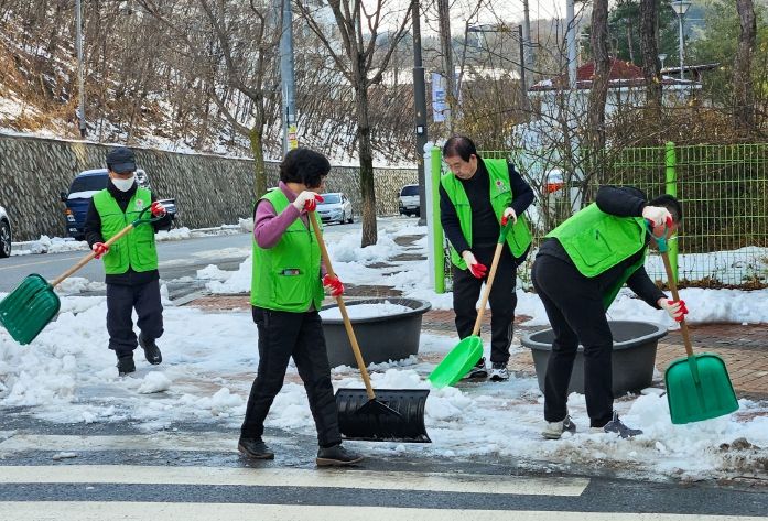 영주시, ‘내 집·내 점포 앞 눈 치우기’ 겨울철 제설·제빙 의무 강조