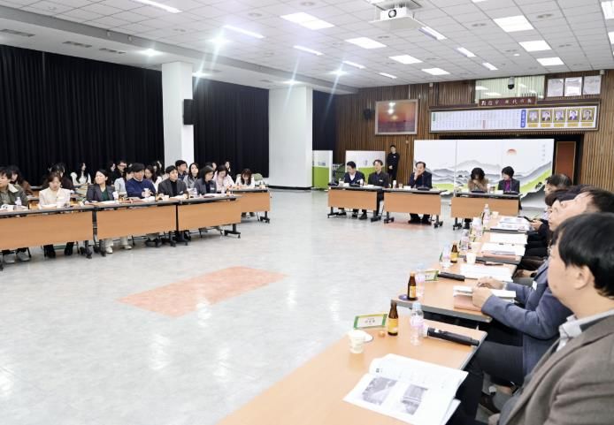 문경시, 2025년 시정 발전 아이디어 발굴 보고회 열어