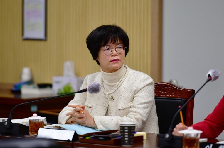 한동순 의원(발언사진)