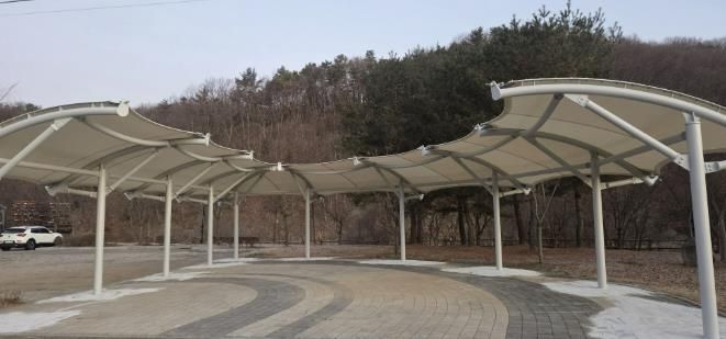 청주시, 오창 미래지테마공원 캠핑장 그늘막 설치 완료