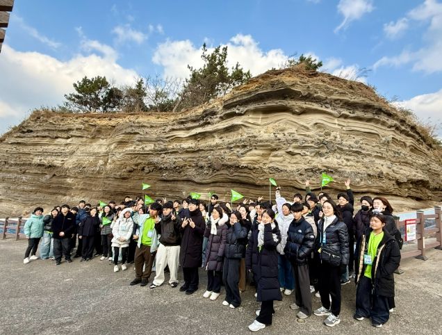 ,‘아이 안의 거장 찾기’제주 캠프