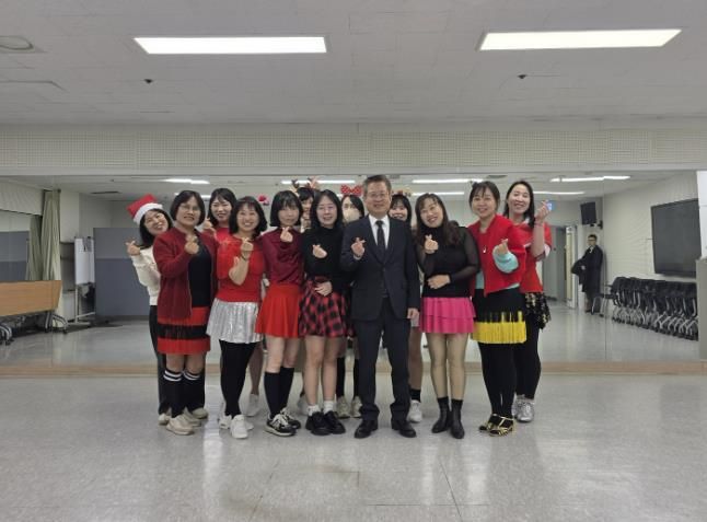 김범수 아산시 부시장과 아산시청 라인댄스 직장동호회