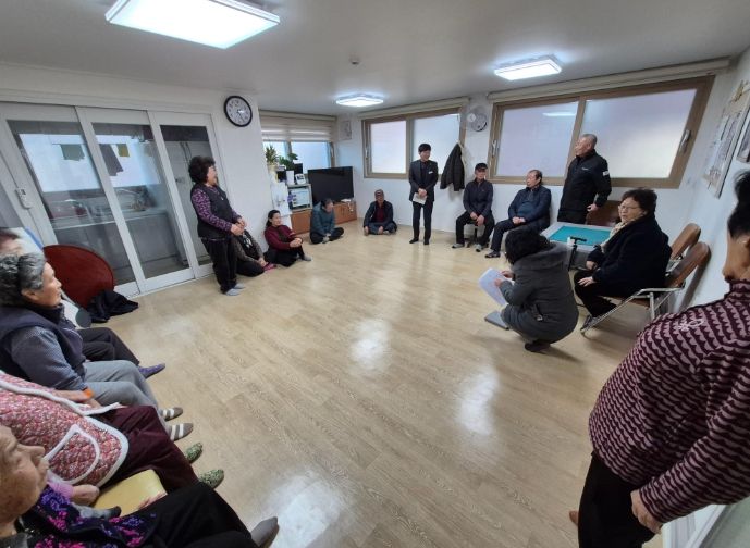 대월면, 병오년 새해맞이 경로당 방문