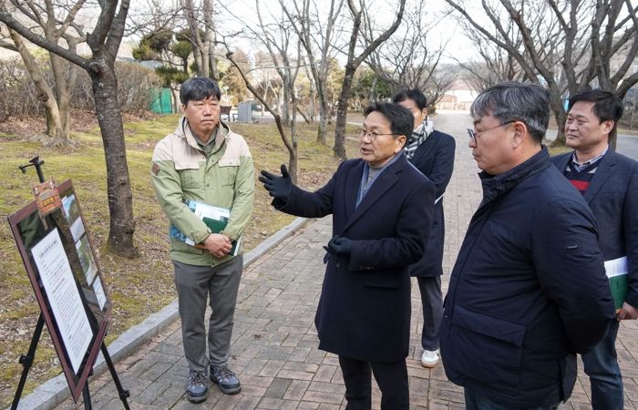 강기정 광주광역시장, 우치동물원 ‘판다 입식’ 현장점검