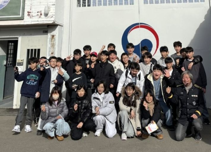 “부산 검도 수련생 100명, 장흥 빠삐용Zip서 교도소 체험”