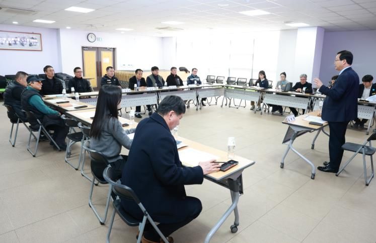 유희태 완주군수, 청년 택시 종사자와 소통