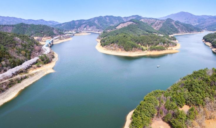 보성군, 재생에너지 기반 ‘에너지 자립 도시’ 본격 시동_보성군 주암호 전경