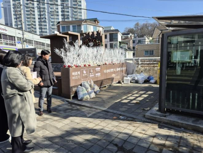 용인특례시 처인구가 3월 1일 용인FC 개막전이 열리는 용인미르스타디움 주변을 점검했다.