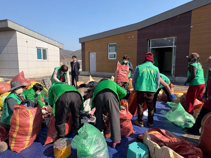 의성군 옥산면 새마을부녀회, 사전 헌옷모으기 행사