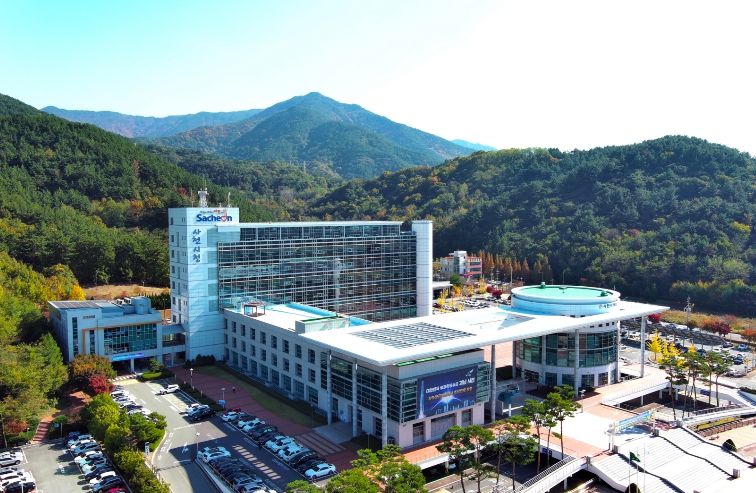 사천시청 전경