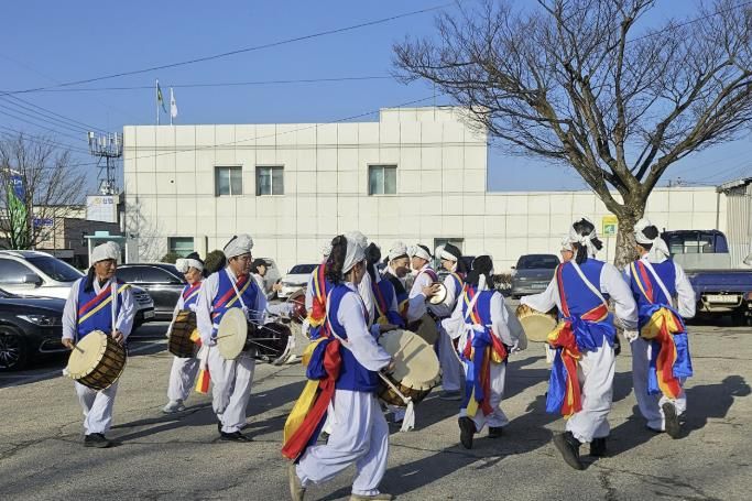 보은군 마로면 구병산풍물패, 정월대보름 지신밟기 행사 열어