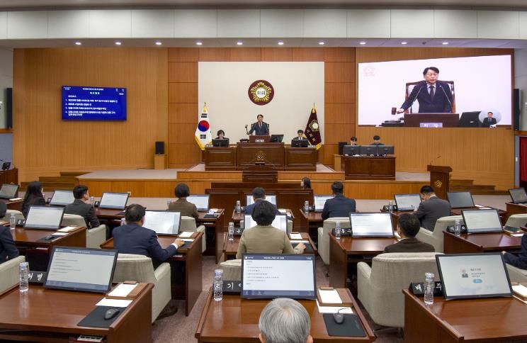 제328회 강릉시의회(임시회) 개의