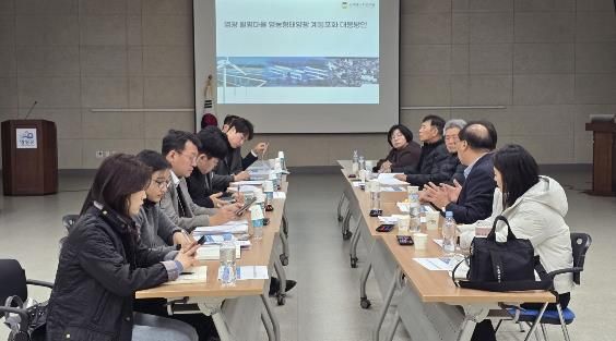 지난 6일, 오미화 의원은 영광 염산면사무소에서 영광 월평마을 영농형태양광 발전사업 계통포화 해소 방안 회의를 진행했다.