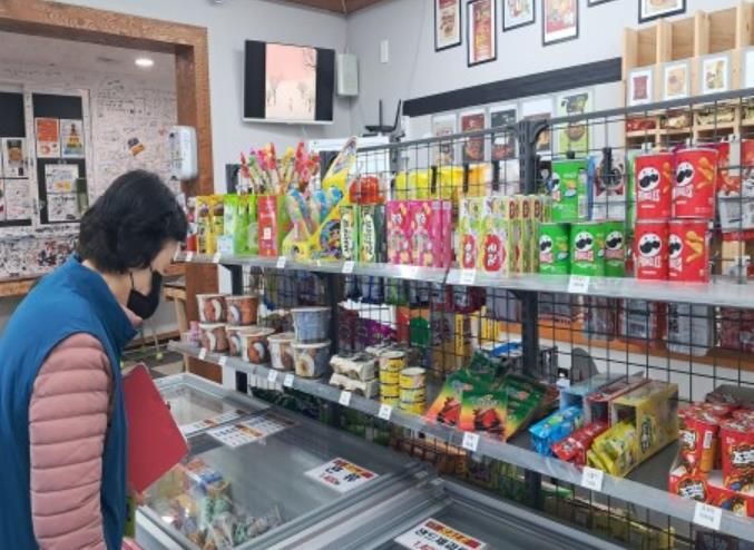 충주시, 개학 맞아 학교 주변 어린이 식품 위생 점검