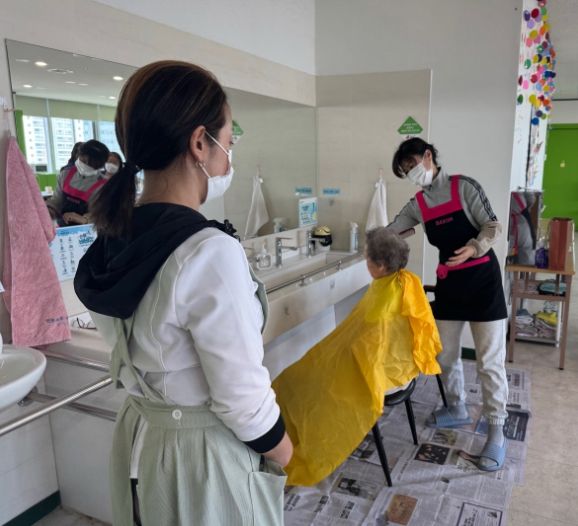 3월 13일 나들이데이케어센터에서 진행한 봉사활동