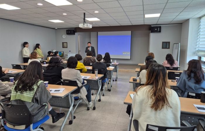 포항시 청소년상담복지센터는 지난 19일 ‘고위기 청소년 상담 개입’ 역량 강화 연수를 운영했다.