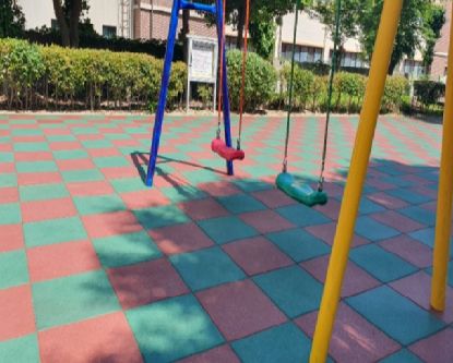 2025년 보조금 지원 어린이놀이터 바닥매트 교체 공사 완료