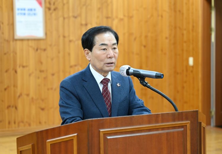 31일, 농촌지원발전기금 및 농어촌진흥기금 사업설명회를 개최하고 있다.