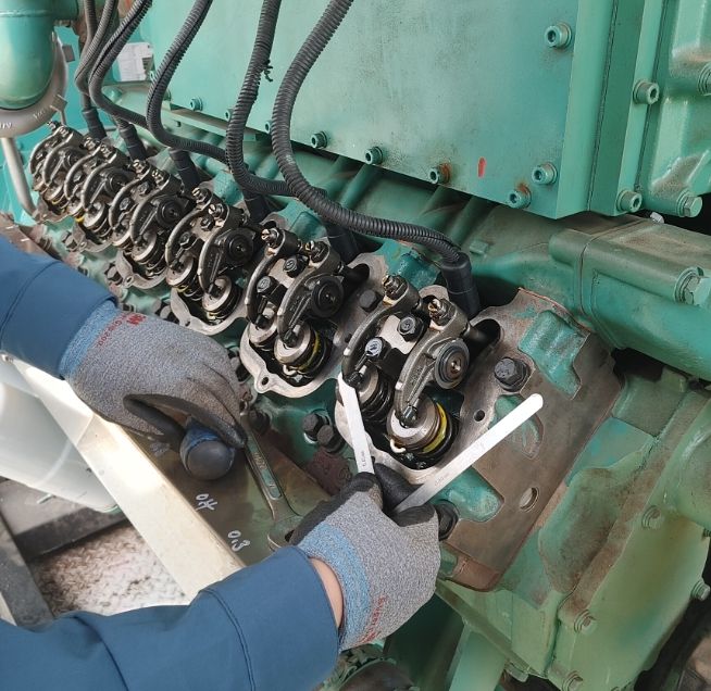 금산군 유기성폐자원 에너지화시설 바이오가스 발전기 점검 모습