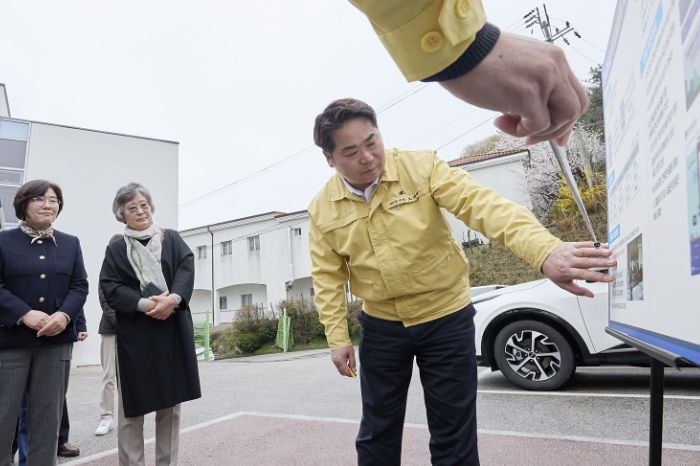 성모신나는일터 현장 방문 사진(오세현 아산시장)