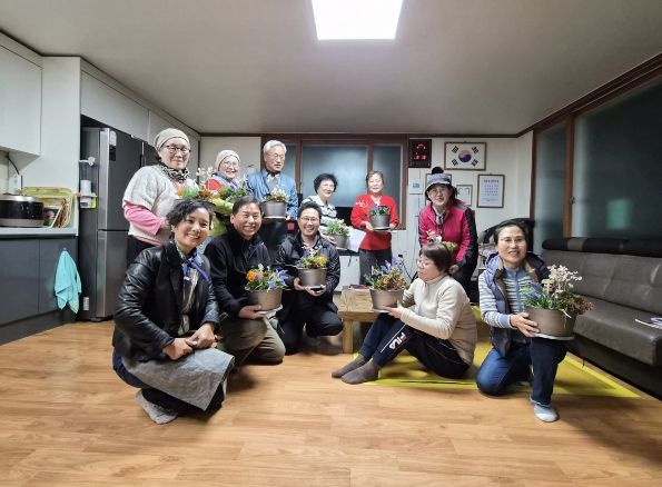 안성시, 주민이 직접 꾸미는 ‘마을정원 가꾸기 교육’ 열기 후끈
